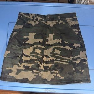 Forever 21 Camo skirt